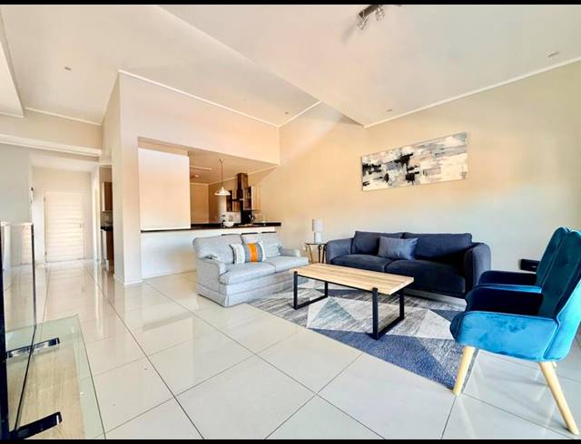 3 BEDROOM PROPERTY TO RENT IN OAKLANDS